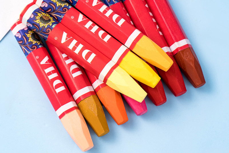 good price and quality bright color wax crayon from China